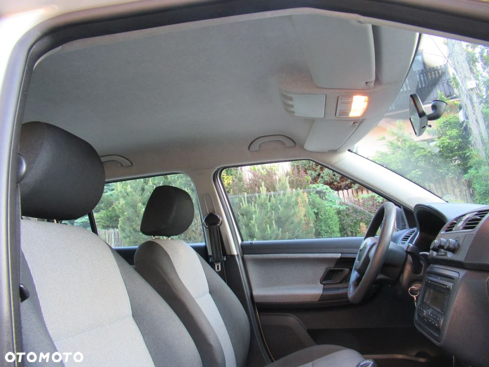Skoda Fabia 1.2 HTP Classic - 25