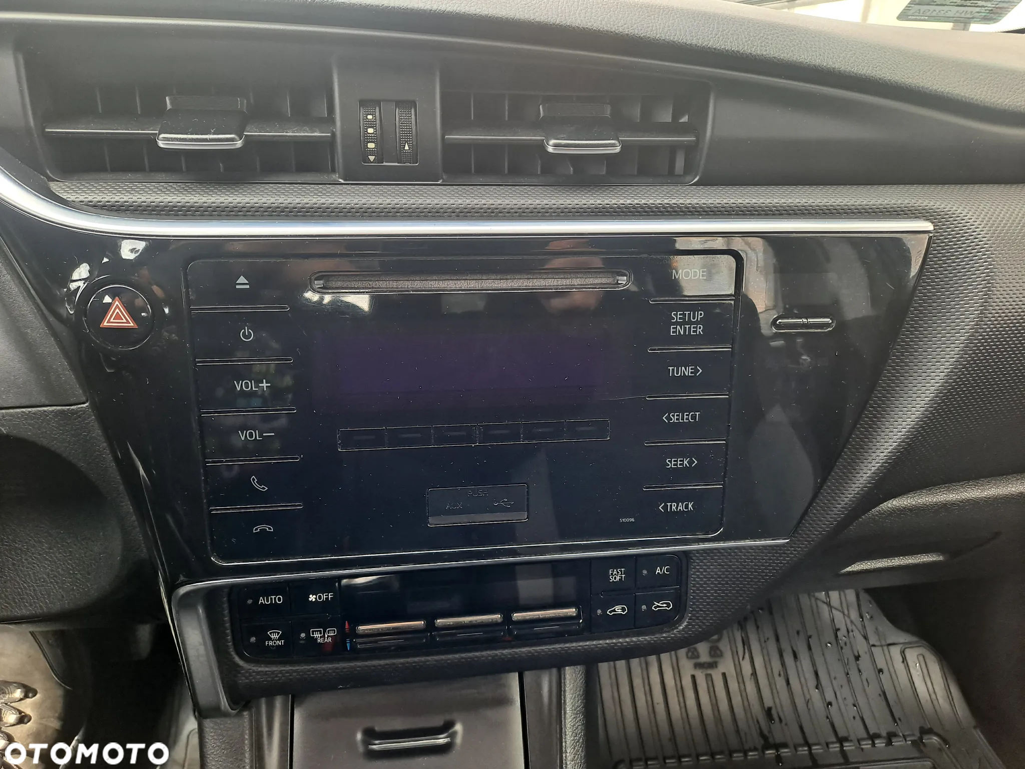 Toyota Auris 1.33 VVT-i Life Comfort - 11