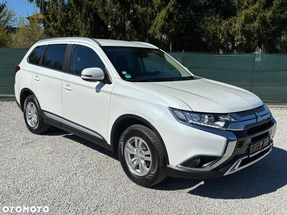 Mitsubishi Outlander 2.0 2WD Diamant - 12