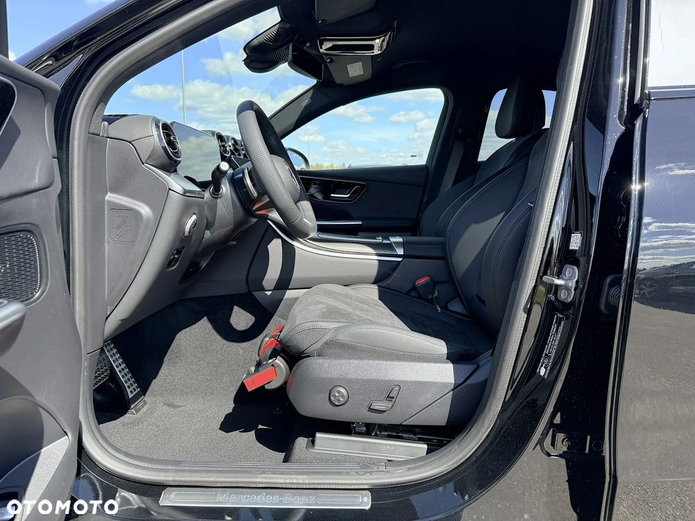 Mercedes-Benz GLC - 16