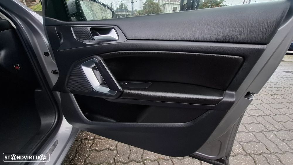 Peugeot 308 SW BlueHDi 120 Stop & Start GT-Line Edition - 32