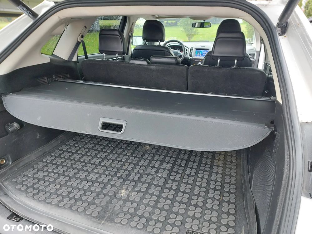 Ford Edge - 32