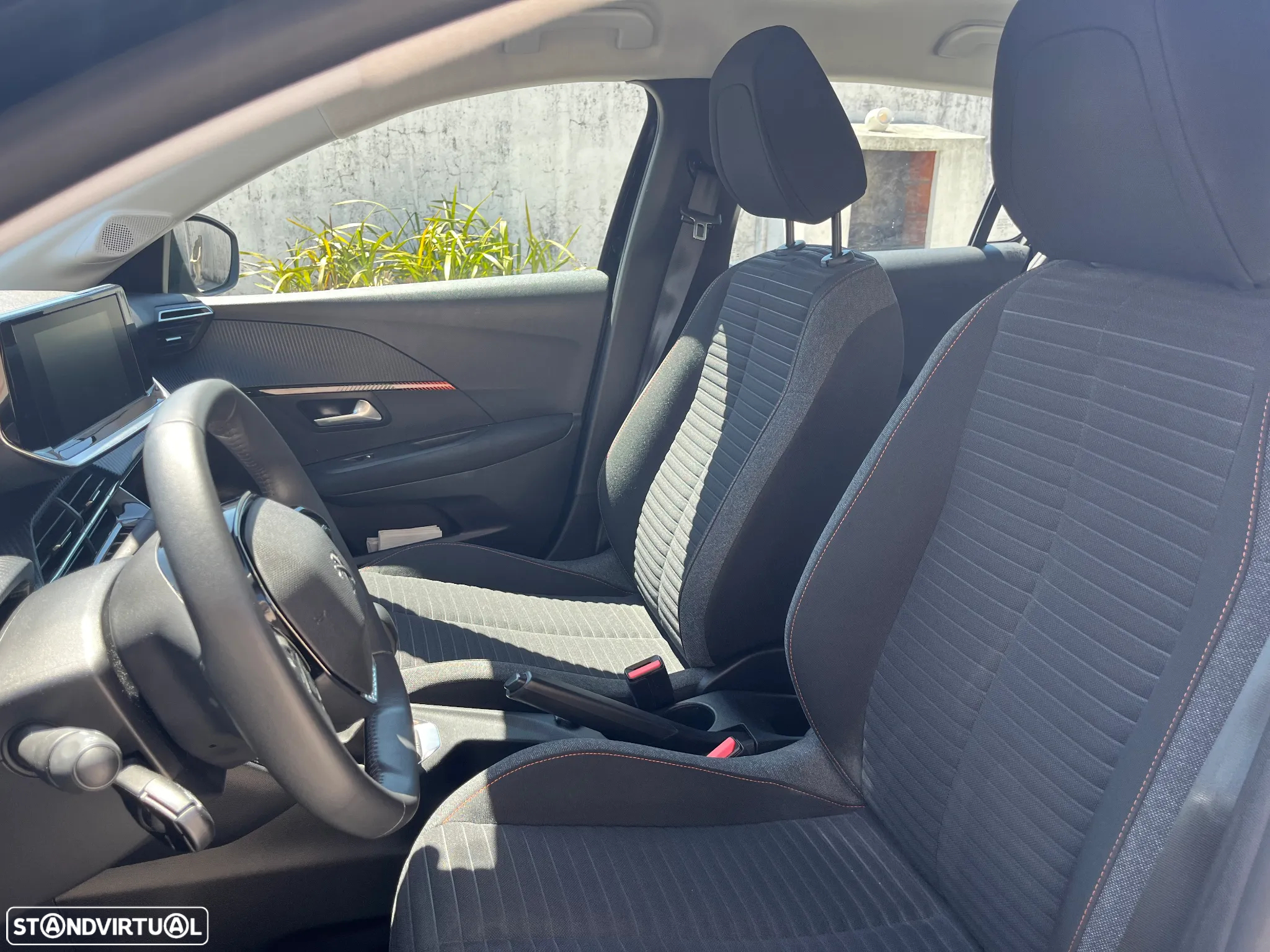 Peugeot 208 1.2 PureTech Active Pack - 9