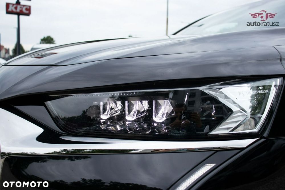 DS Automobiles DS 9 - 12