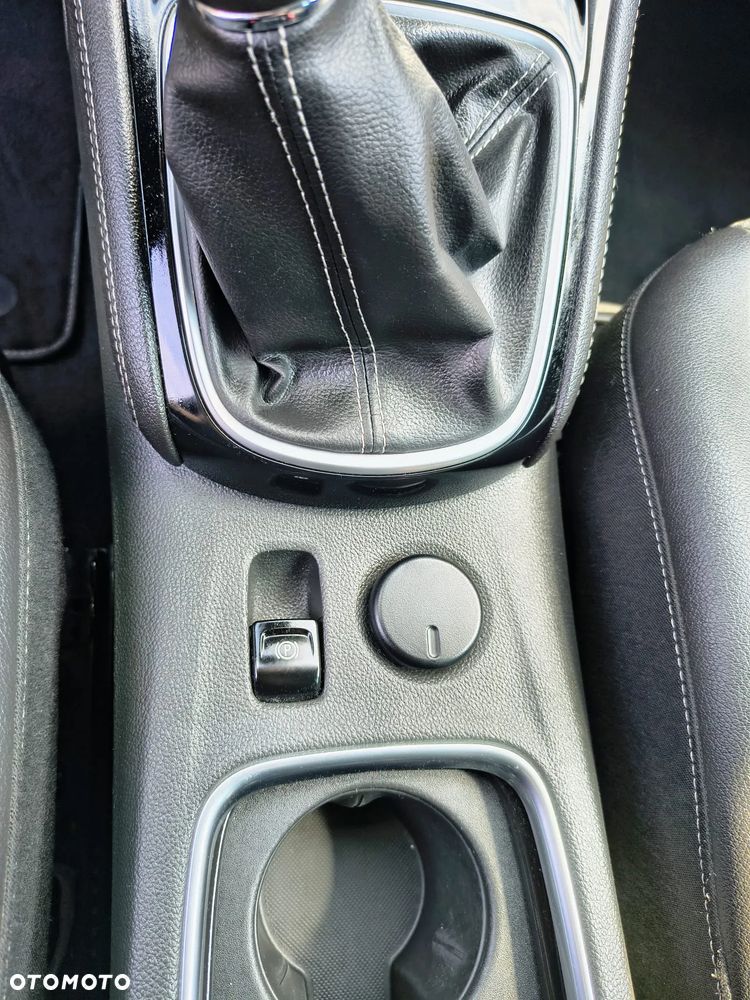 Opel Astra 1.4 Turbo Start/Stop Innovation - 26