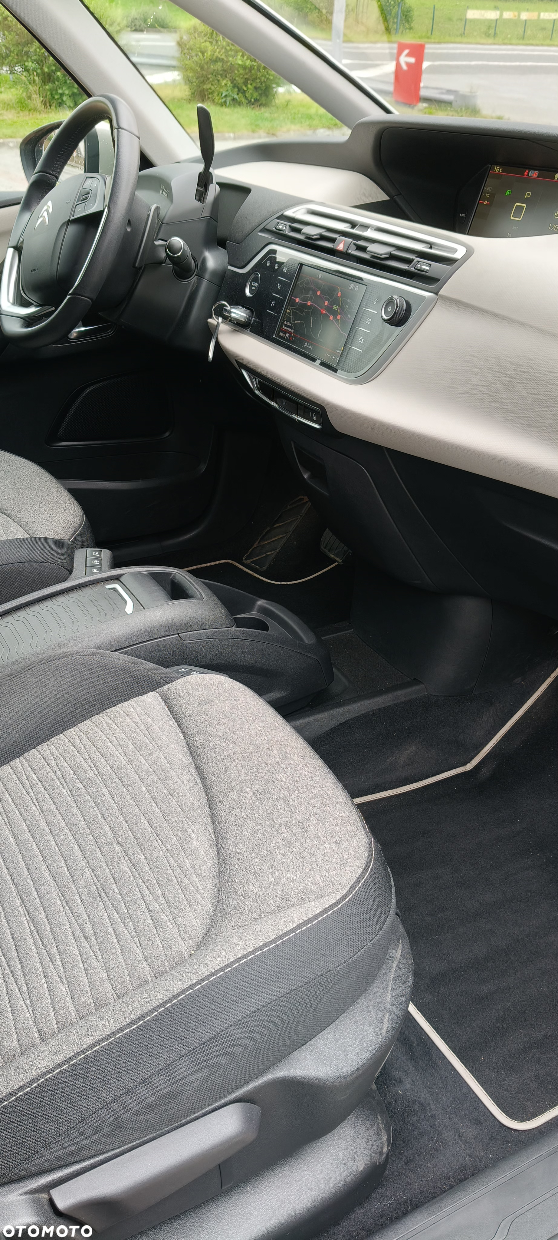 Citroën C4 SpaceTourer Grand 1.2 PureTech Shine S&S EAT8 - 12