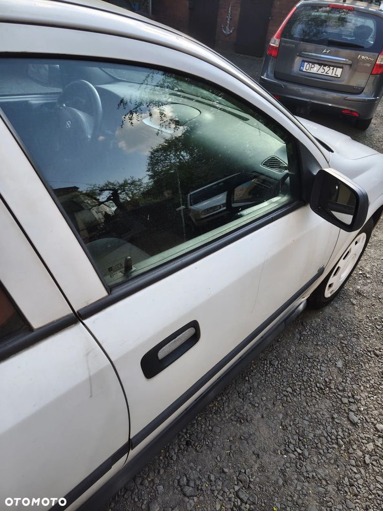 Opel Astra 1.4 - 19