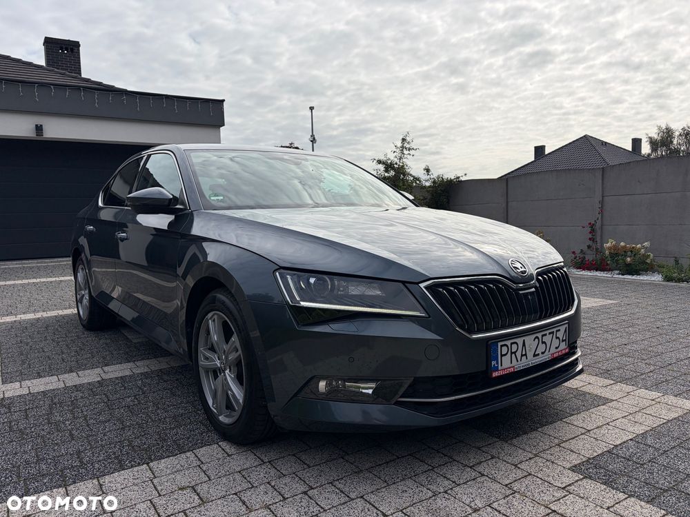 Skoda Superb ver-1-4-tsi-act-ambition - 3