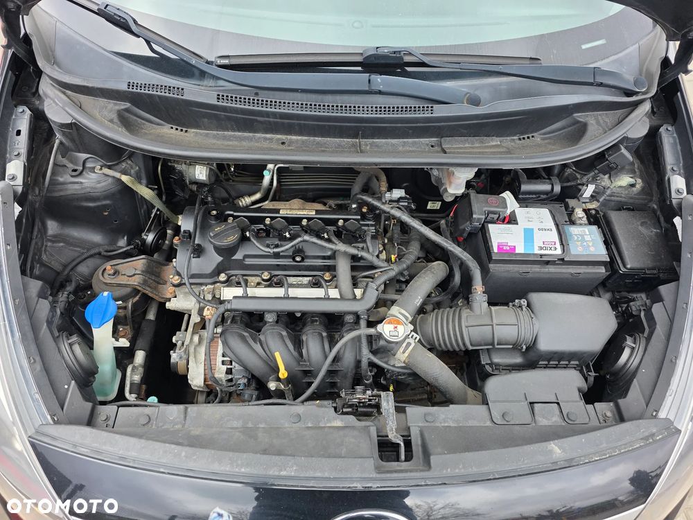 Kia Rio 1.2 ISG Uefa Euro 2016 - 11