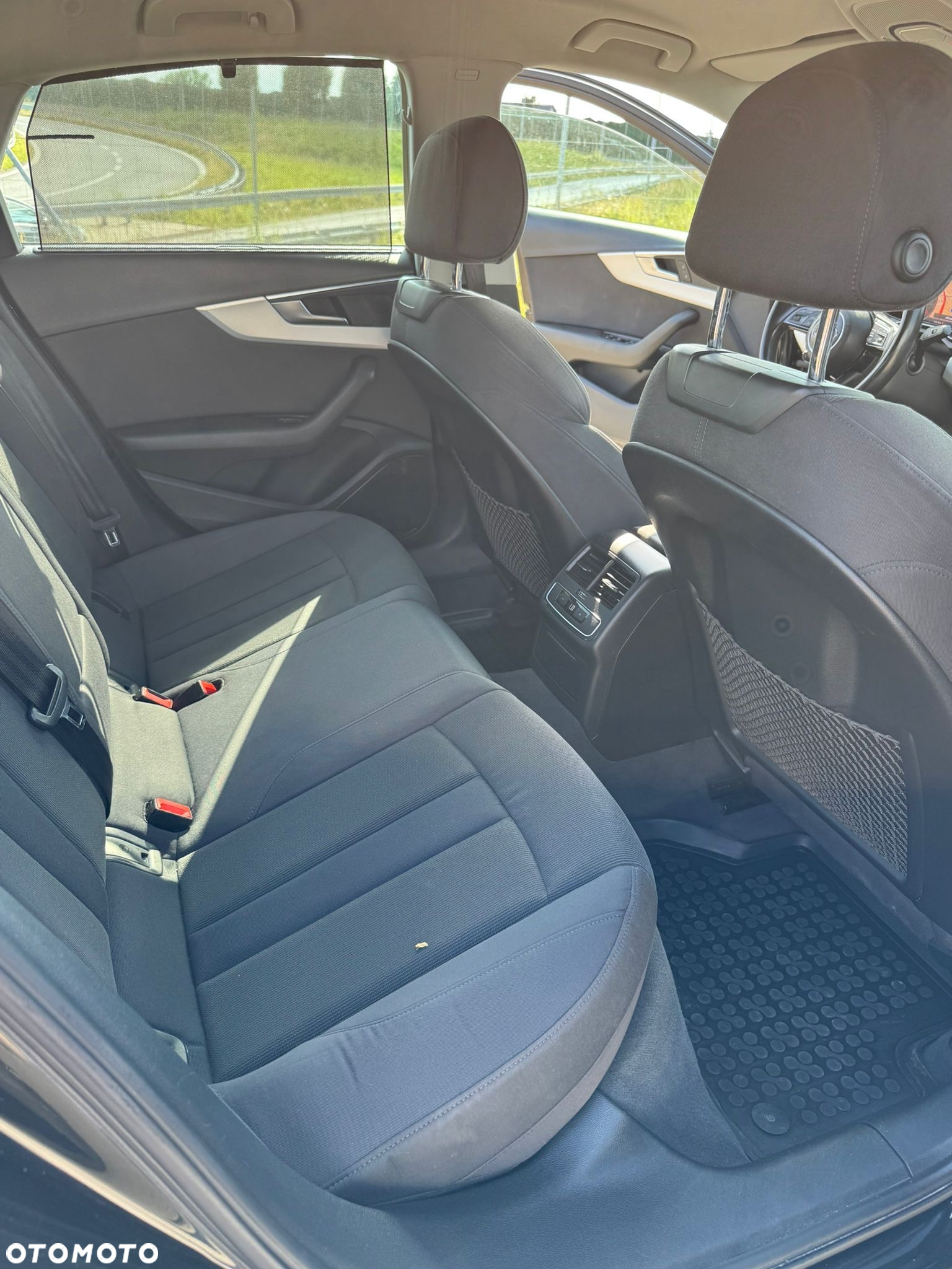 Audi A4 2.0 TDI S tronic - 32