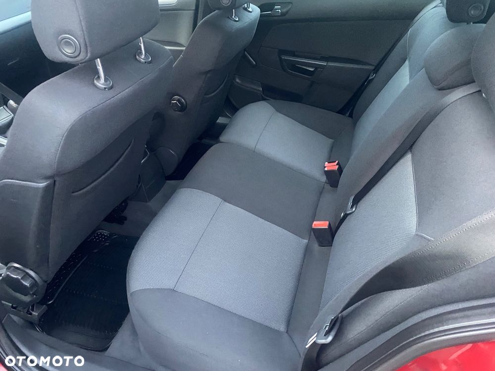 Opel Astra - 18