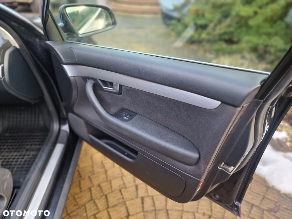 Audi A4 Avant 2.0 TDI - 17