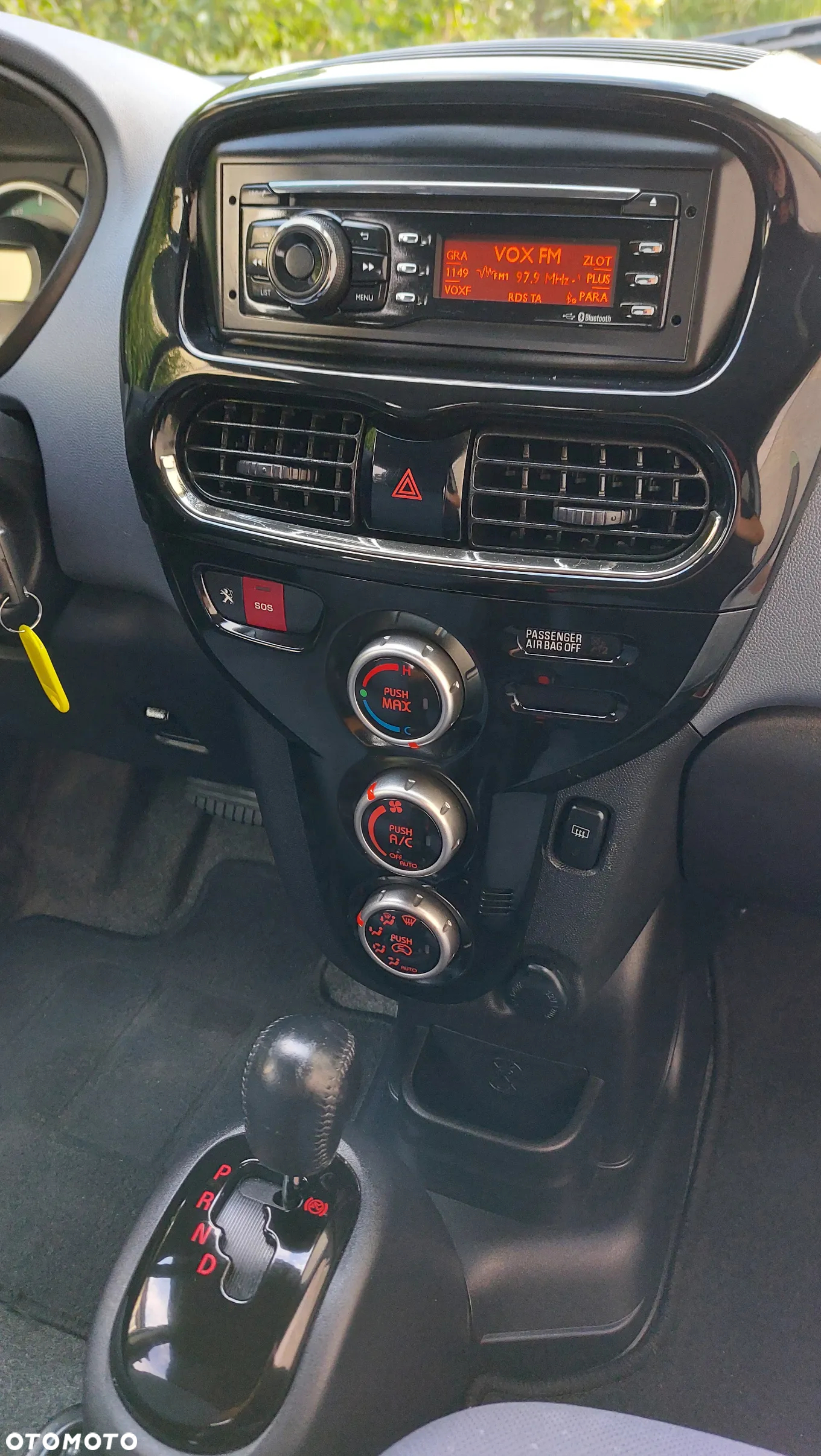 Peugeot iOn Active - 26