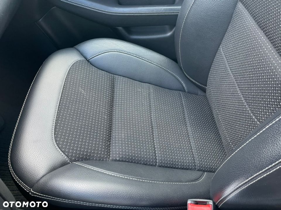 Mercedes-Benz ML 350 BlueTec 4-Matic - 7