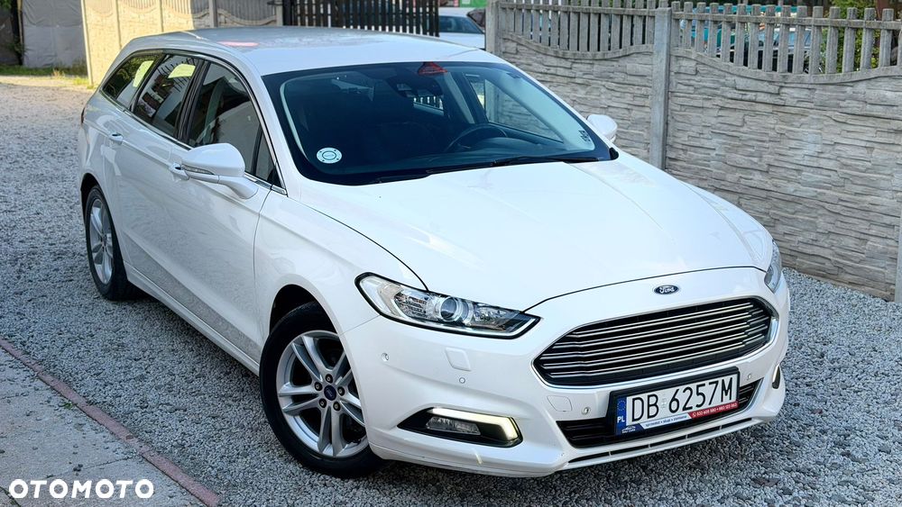 Ford Mondeo 2.0 TDCi STart-Stopp PowerShift-Aut Titanium - 4