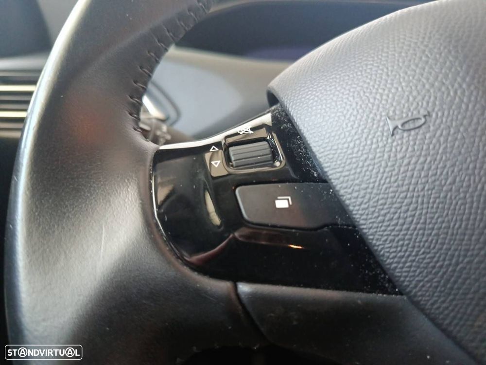 Peugeot 308 1.6 BlueHDi Style - 16