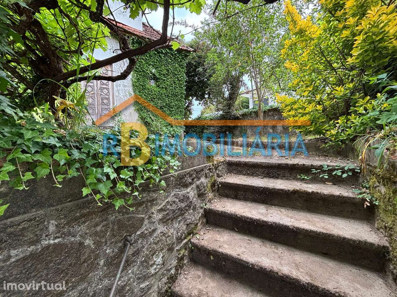 Moradia Centenária em Pedra com Vista Desafogada – Rossas - Grande imagem: 5/10