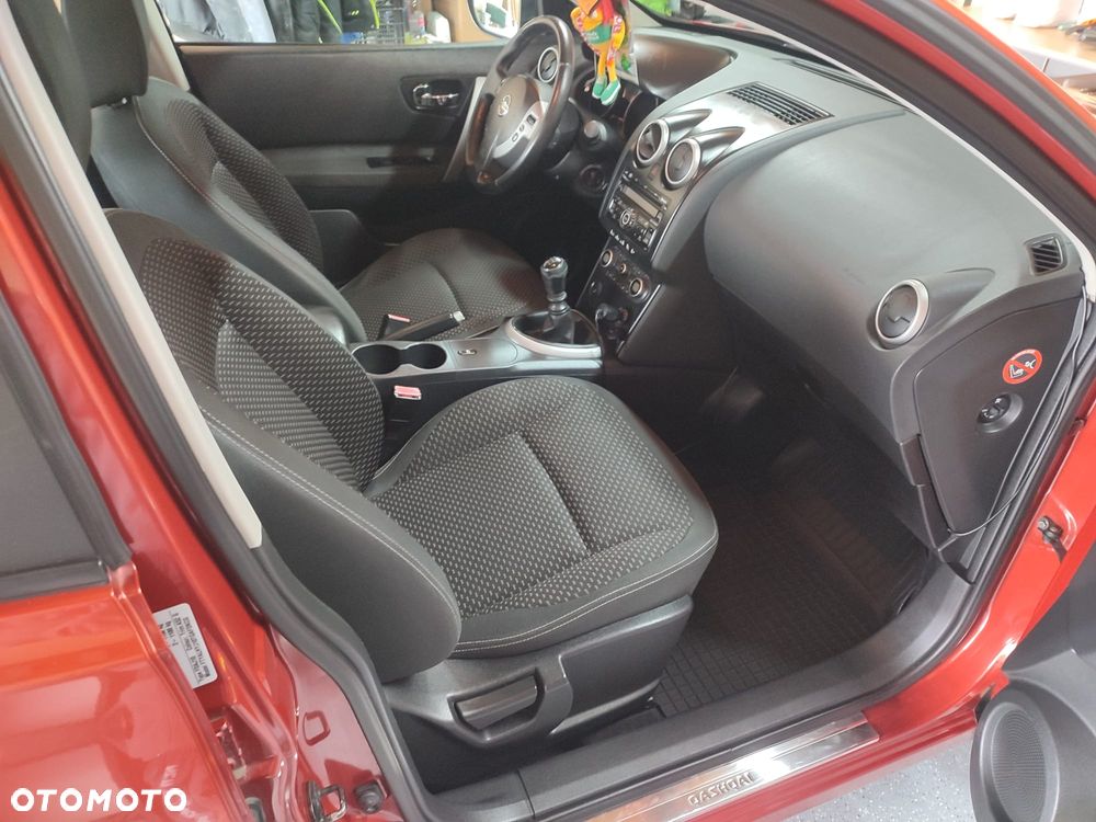 Nissan Qashqai 2.0 dCi DPF tekna - 13