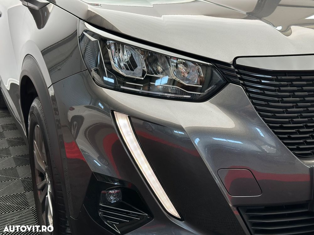 Peugeot 2008 PureTech 130 EAT8 Active - 39