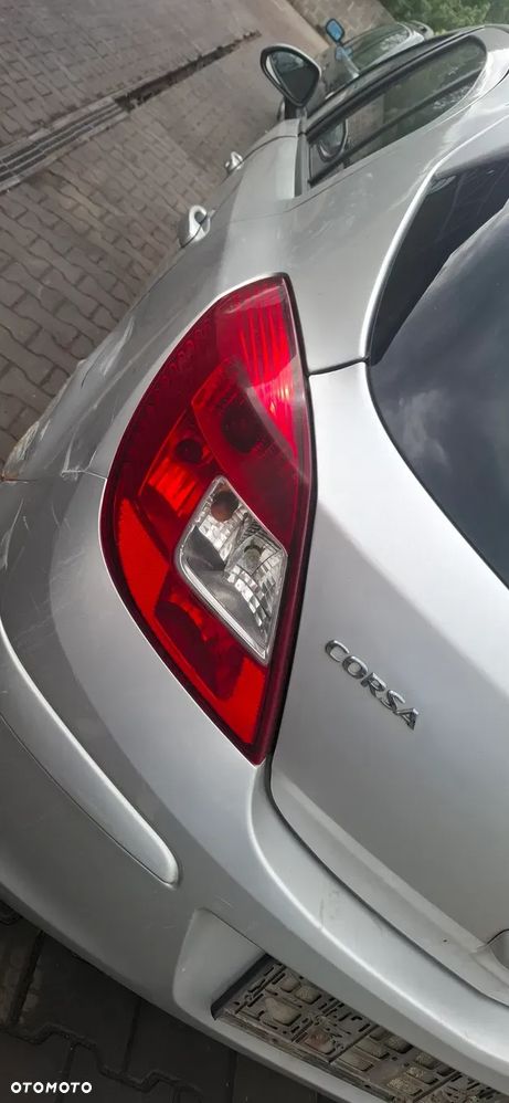 Tylna lampa lewa Opel Corsa D - 1
