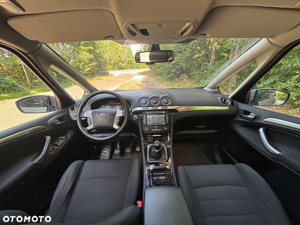 Ford S-Max 2.0 TDCi DPF Titanium X - 27
