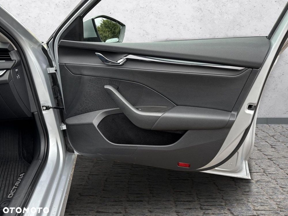 Skoda Octavia 1.5 TSI ACT Ambition - 38