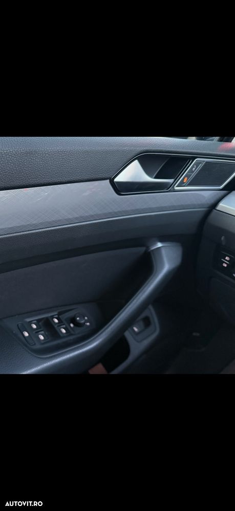 Volkswagen Passat 2.0 TDI SCR DSG Conceptline - 3