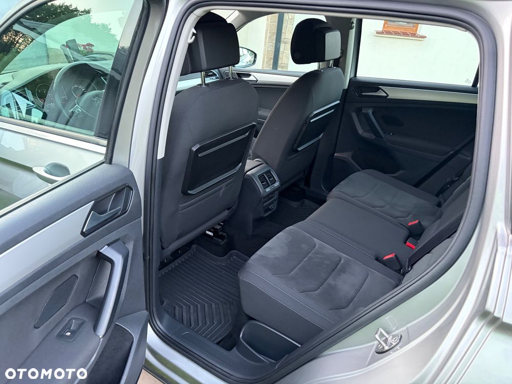 Volkswagen Tiguan - 14