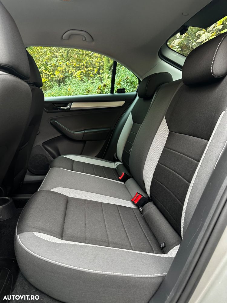 Skoda Rapid - 9