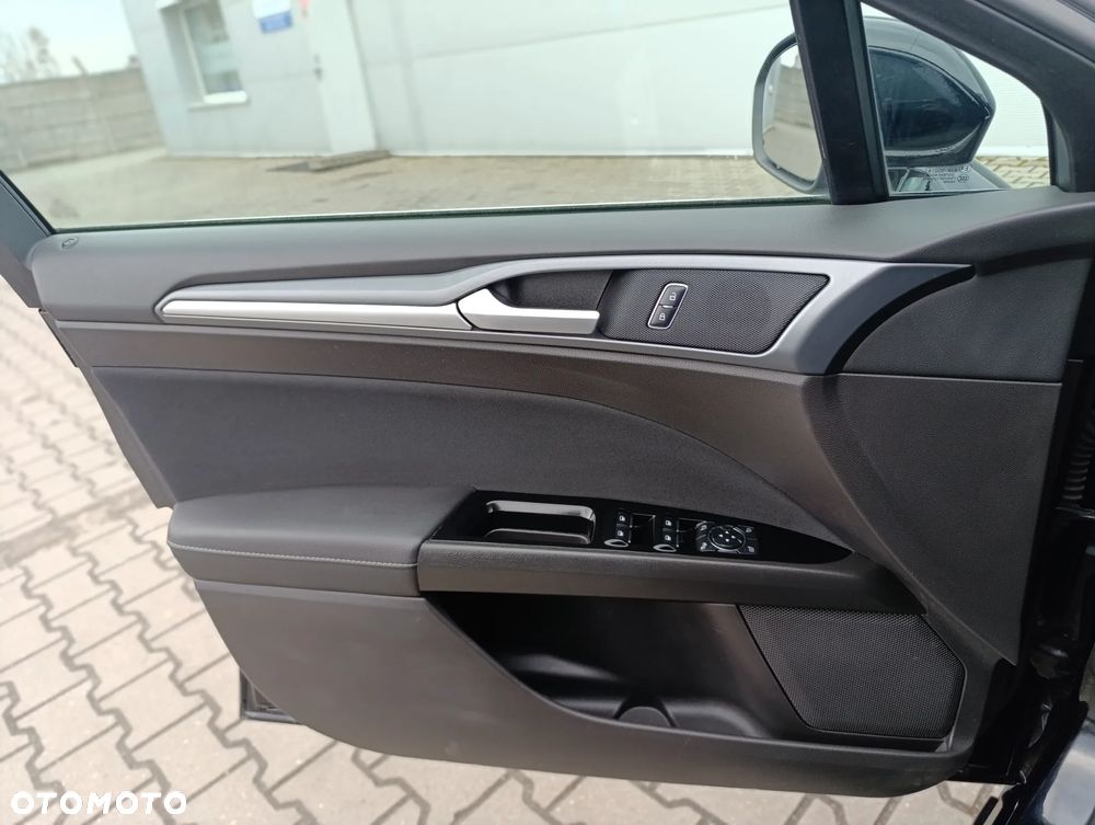 Ford Mondeo 2.0 EcoBlue Titanium - 20