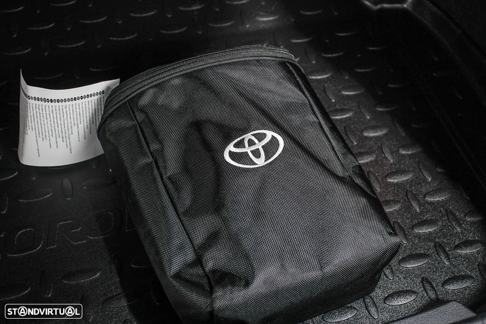 Toyota Corolla 1.8 Hybrid Comfort - 29