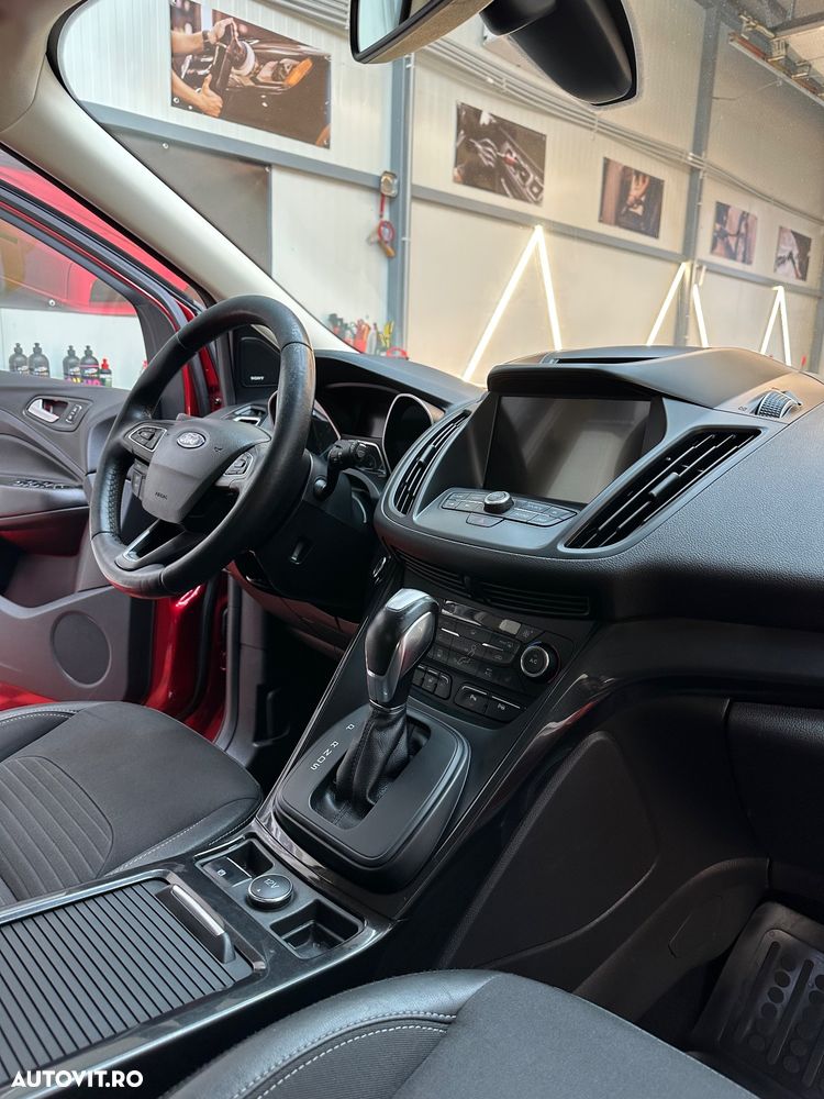 Ford Kuga 2.0 TDCi 4WD Powershift Titanium - 11