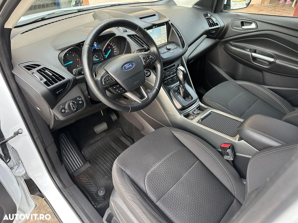 Ford Kuga 2.0 TDCi 4x4 Aut. Titanium - 5