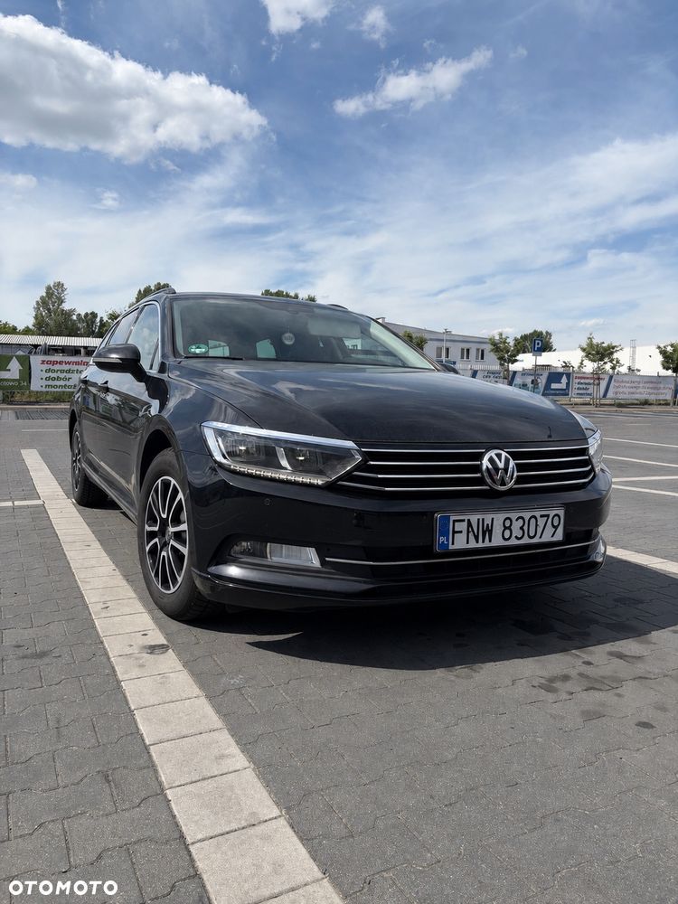 Volkswagen Passat 2.0 TDI (BlueMotion Technology) DSG Comfortline - 9