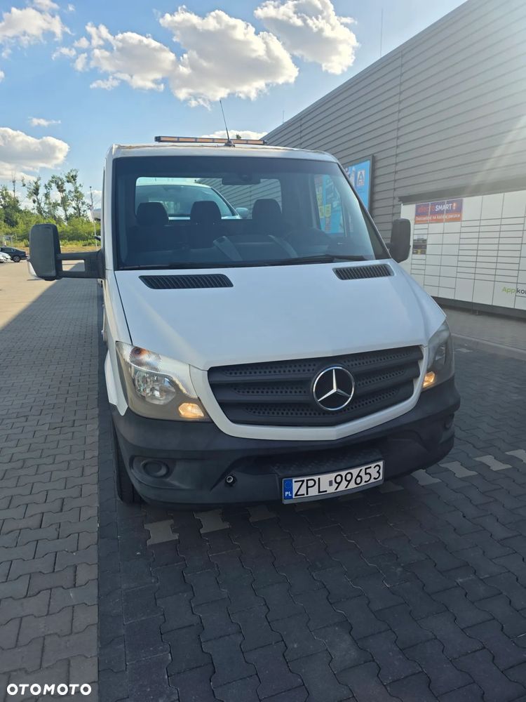 Mercedes-Benz Sprinter - 2