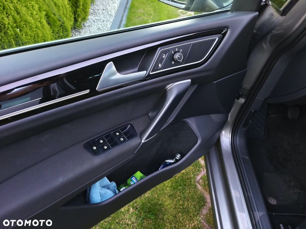 Volkswagen Golf Sportsvan SV 1.4 TSI BMT Highline - 13