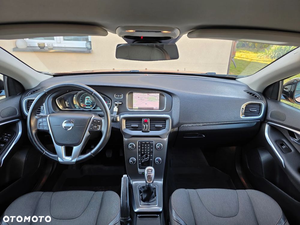 Volvo V40 Cross Country D3 Momentum - 36