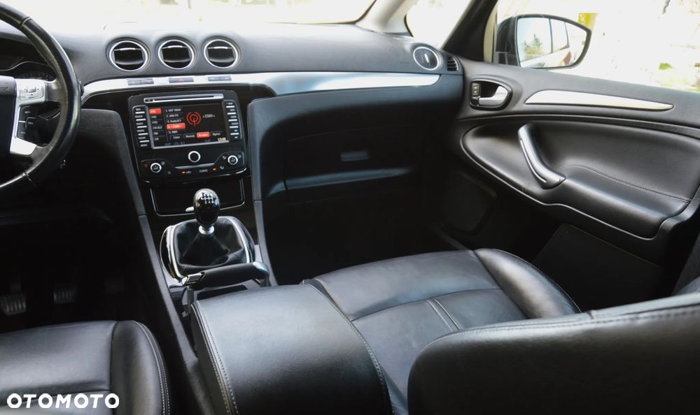 Ford S-Max - 23