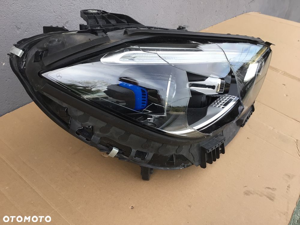 Lampa przednia prawa Mercedes C klasa 206 Digital Light - 2