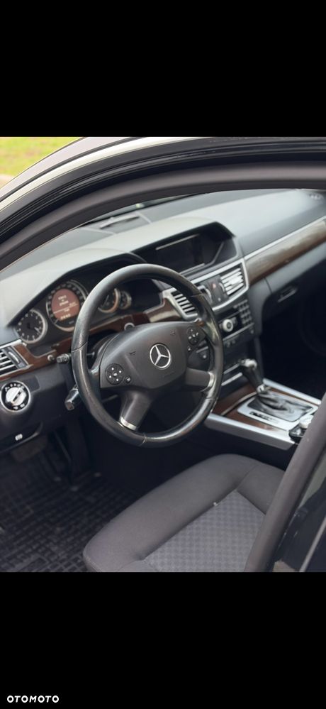 Mercedes-Benz Klasa E - 11