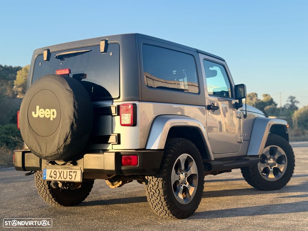 Jeep Wrangler - 8