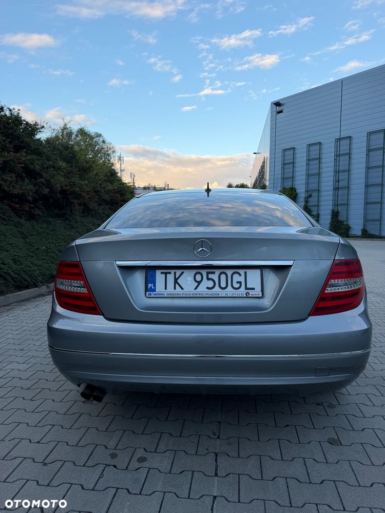 Mercedes-Benz Klasa C 180 BlueEFFICIENCY - 14