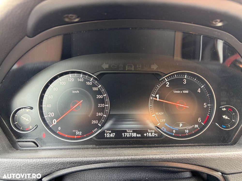 BMW Seria 3 320d Aut. Sport Line - 37