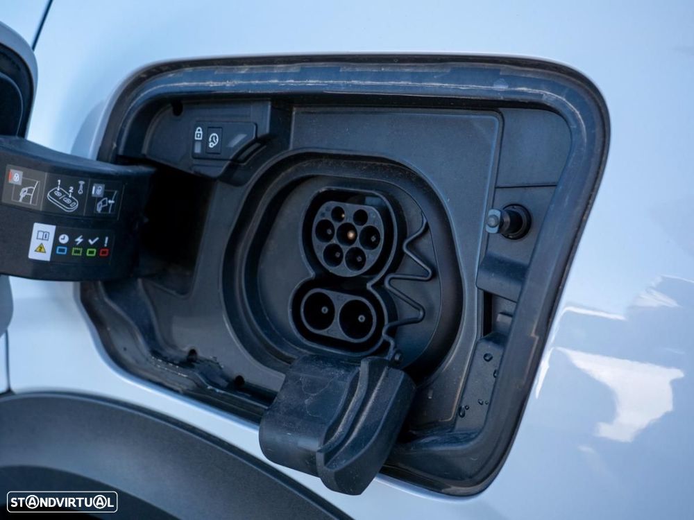 Peugeot E-3008 73 kWh Allure - 10