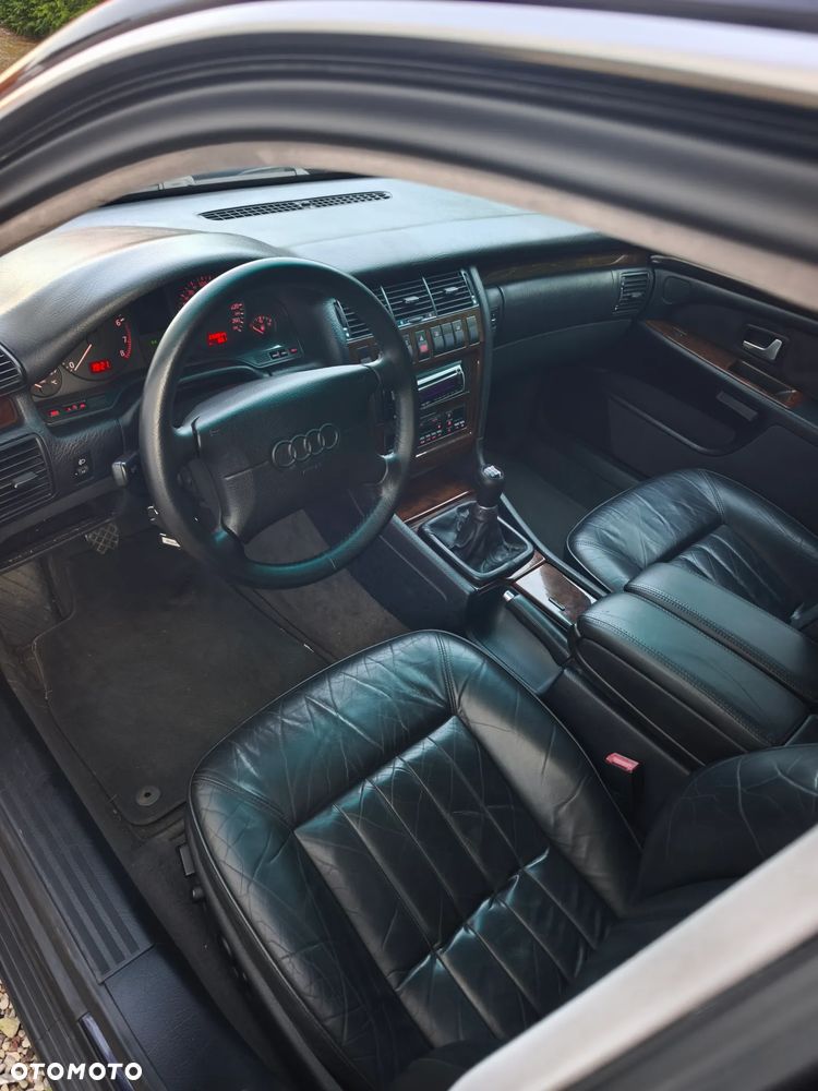 Audi A8 2.8 - 17