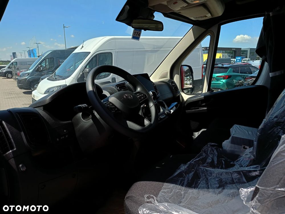 Toyota Proace Max - 8