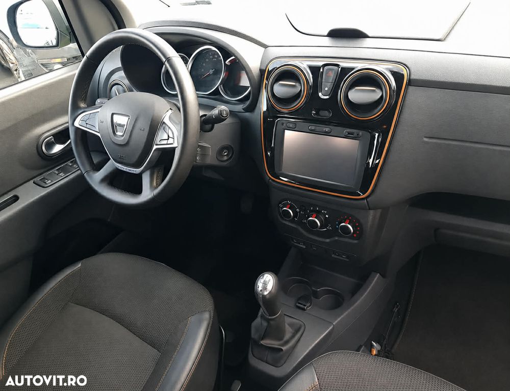 Dacia Lodgy TCe 115 Stepway - 6