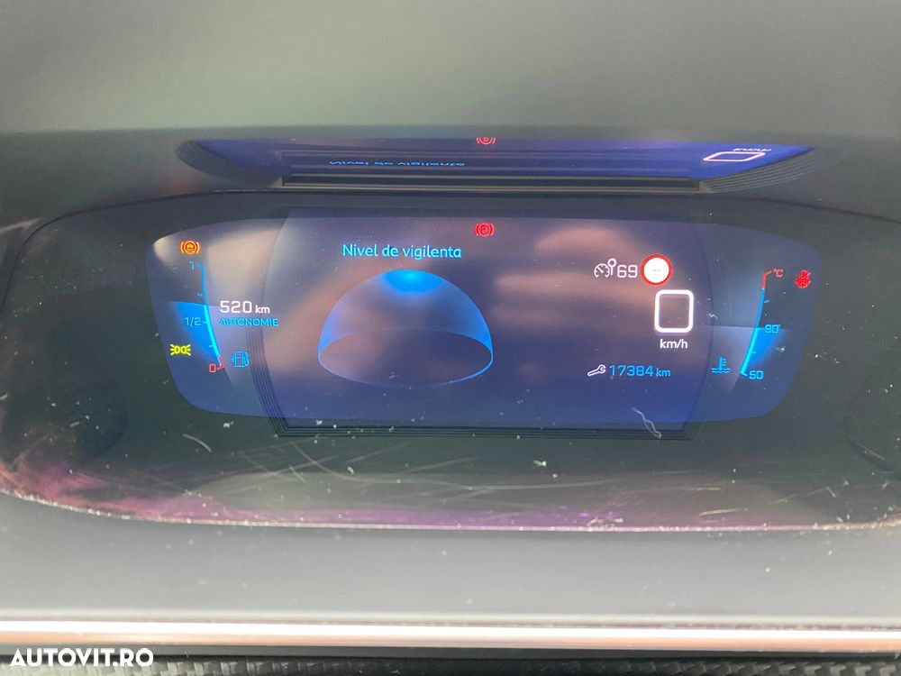 Peugeot 208 1.2 L PureTech STT Allure Pack - 9