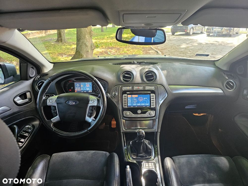 Ford Mondeo 2.0 Titanium - 1