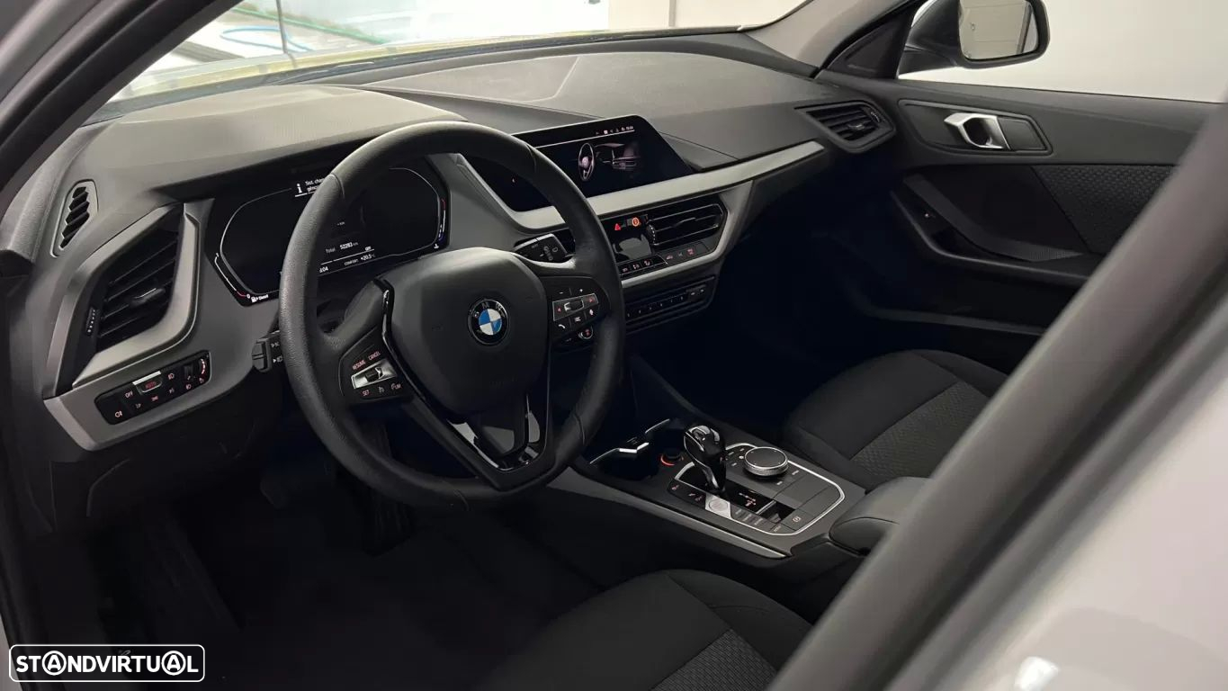 BMW 116 d Auto - 12